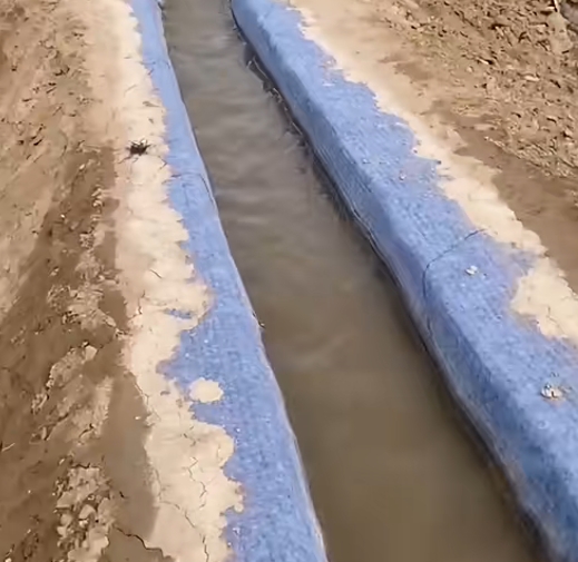 水渠边坡防护水泥毯